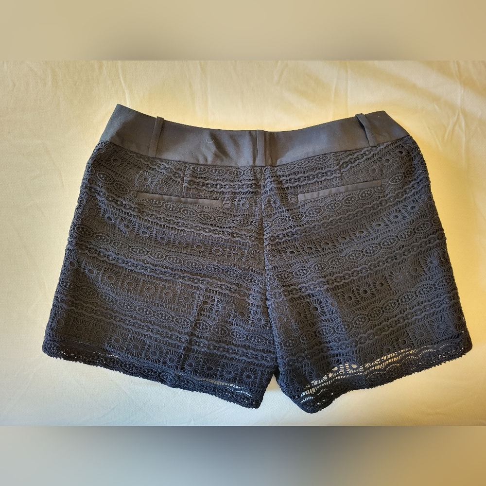 Shorts - Picture 2 of 6
